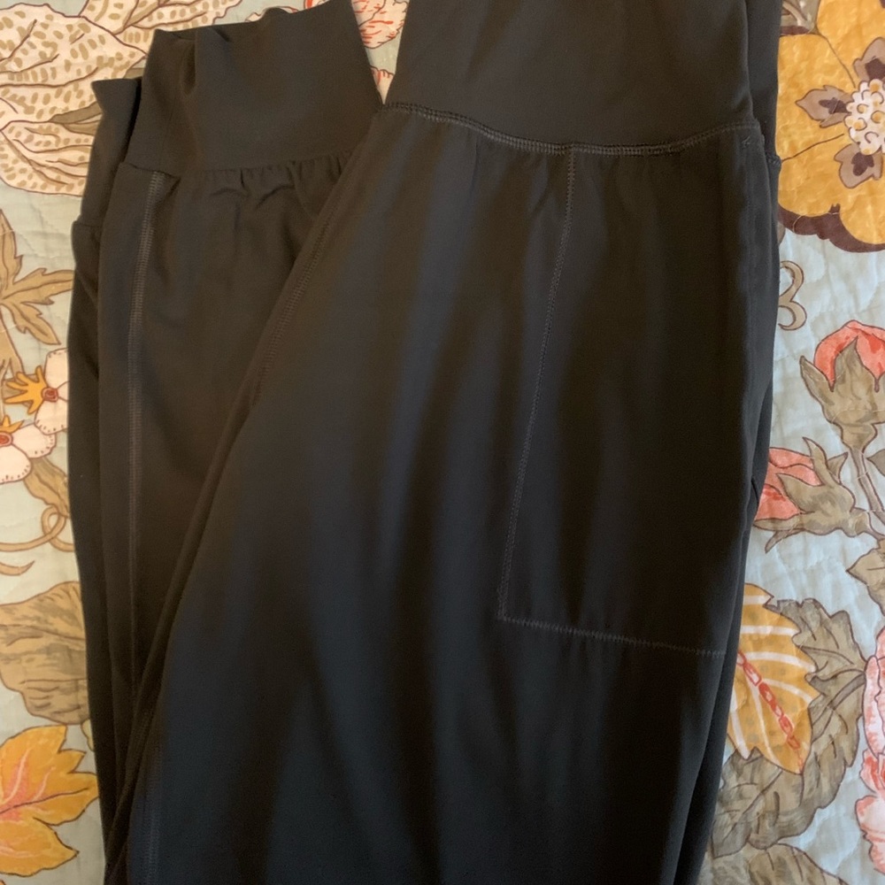 Athleta Salutation Joggers Size M EUC Dark Olive Green